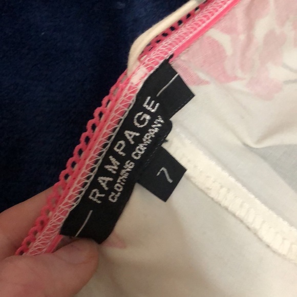 White dress with pink bow & flowers - Picture 7 of 7